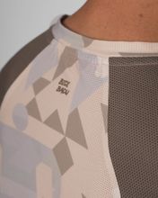 Футболка мужская Paris 2025 с V-образным вырезом