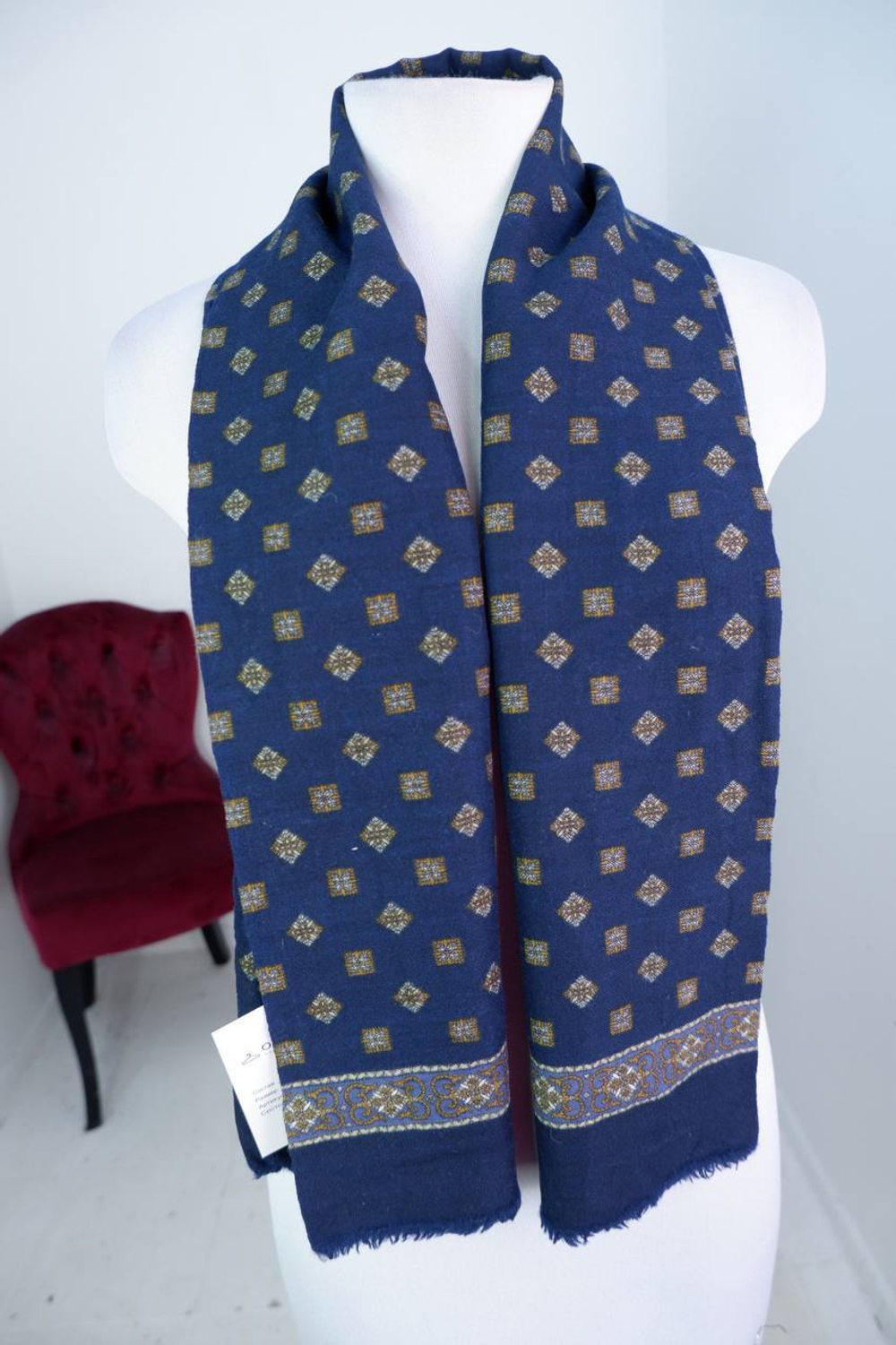 Палантин Platki из шерсти