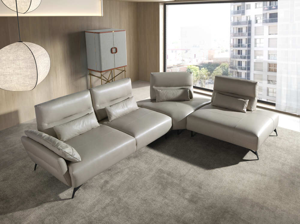 5-местный диван с реклайнером 6213 с правым шезлонгом из песочной кожи