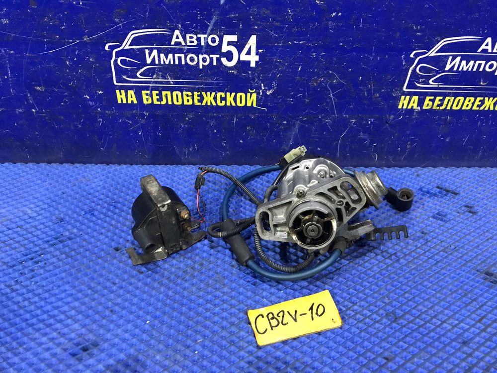 Трамблер MITSUBISHI LIBERO 1999