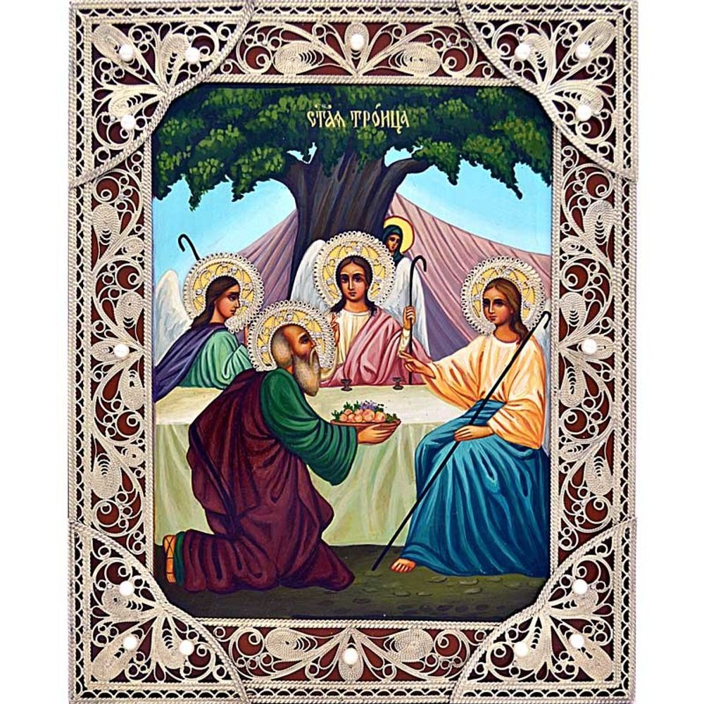 Святая Троица. Рукописная икона, украшена серебряной филигранью с жемчугом.