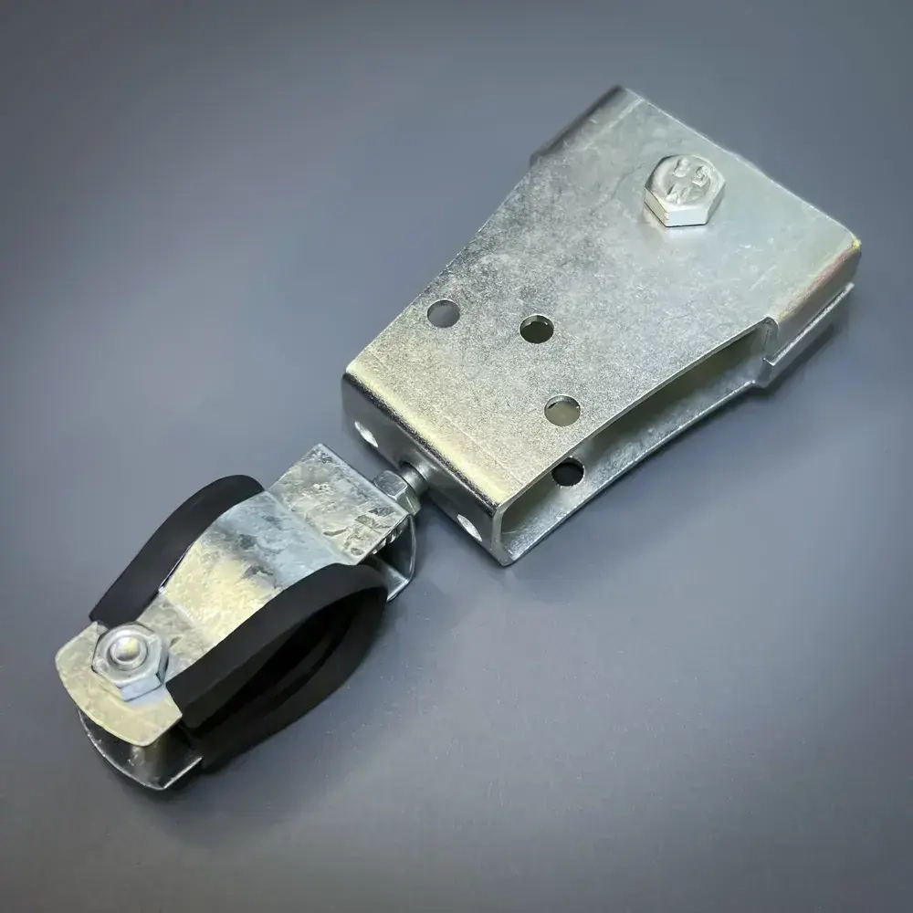 Подвес/держатель кабеля СПЕЦДЕТАЛЬ ПК-60-12 с металлическим роликом Ф60, с подшипником.