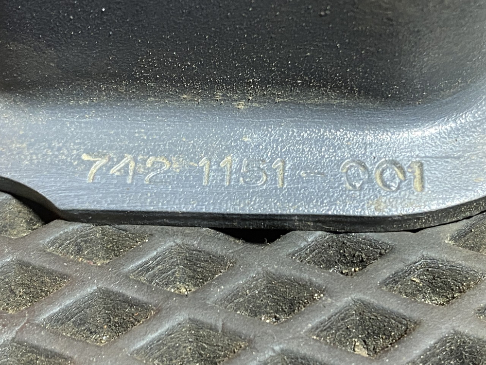 Подушка двигателя задняя 2018г.