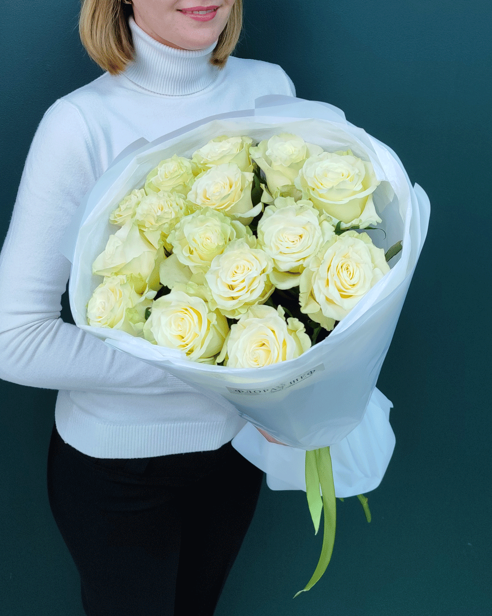 Роза белая Мондиаль,15 штук(00086)