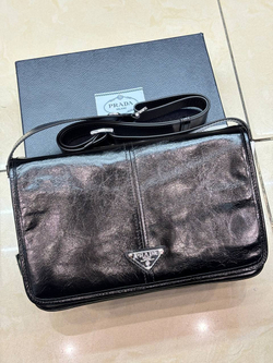 Сумка-мессенджер Prada