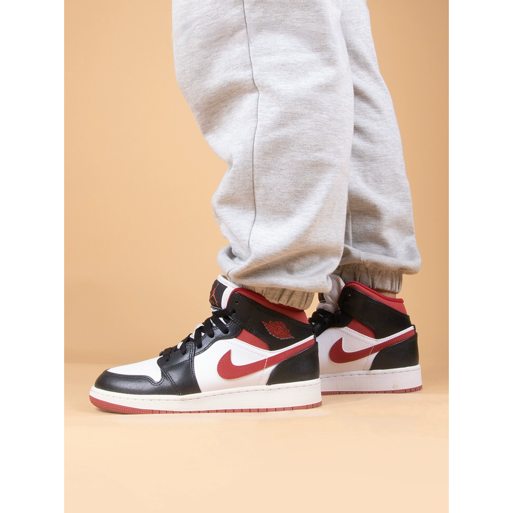 Jordan Kids Air Jordan 1 Mid "Metallic Red" Sneakers