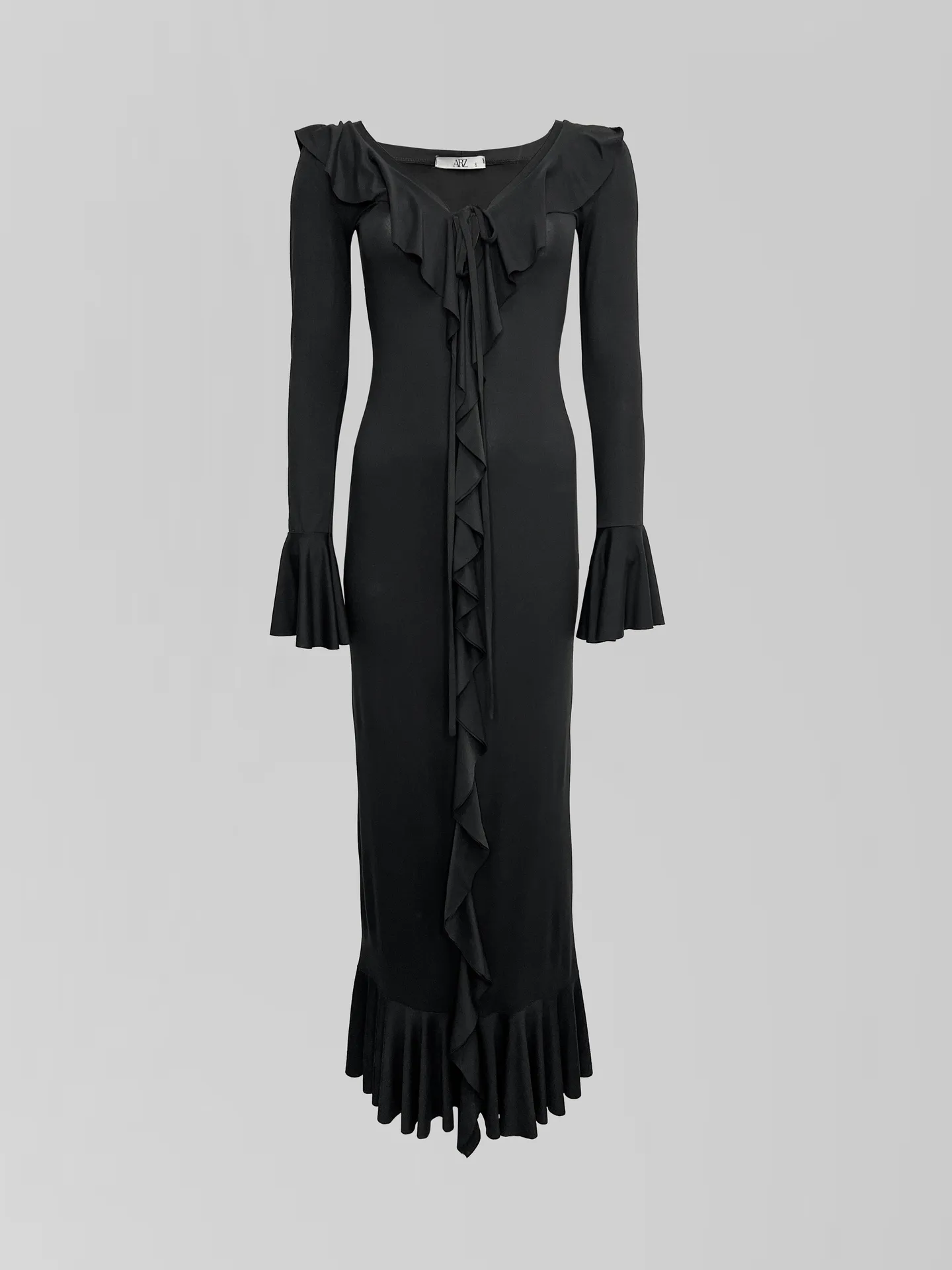 Платье ARZ 1204 длинное однотонное с расклешенными рукавами и рюшами
