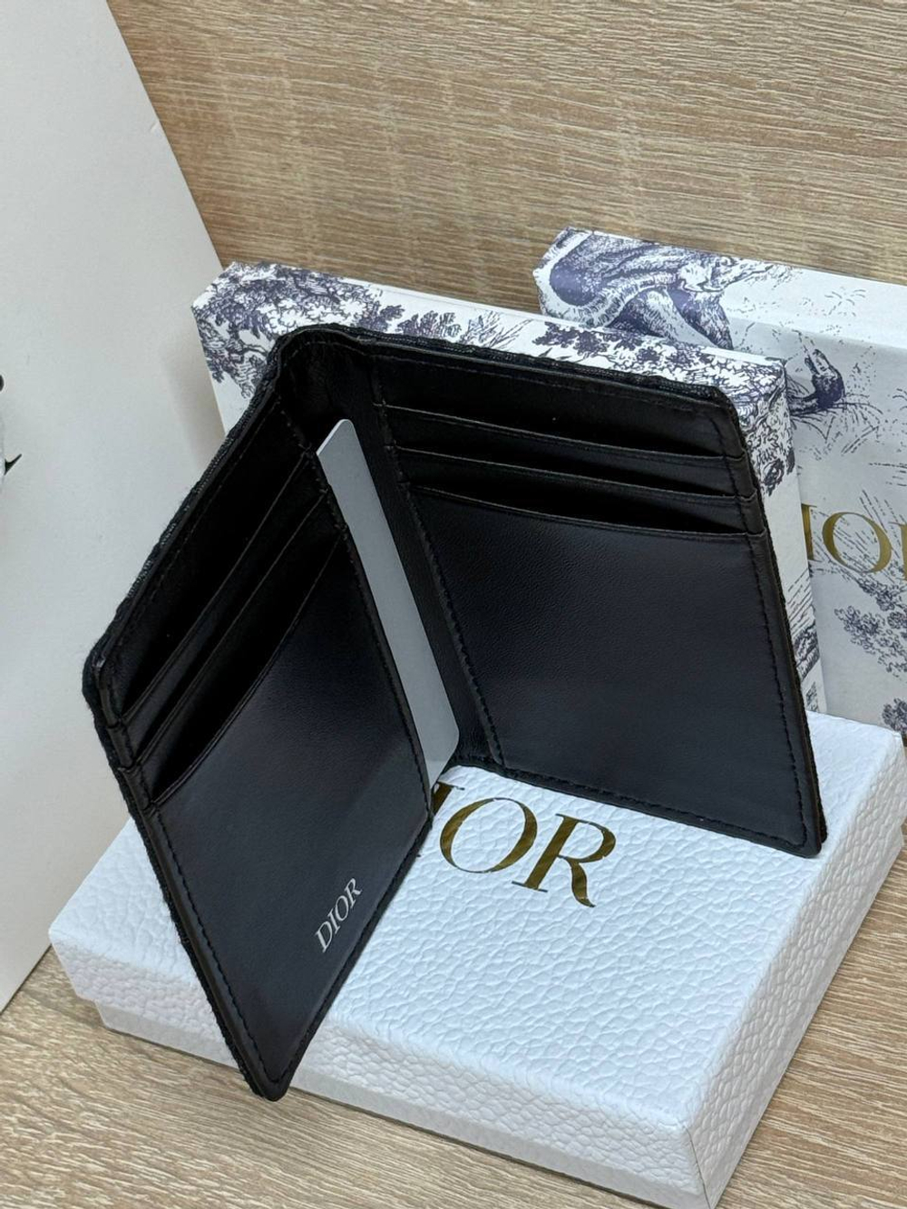 Визитница Dior