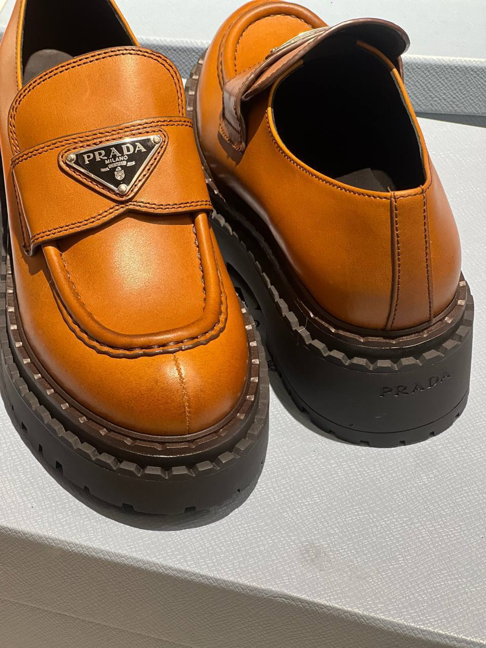 Лоферы Prada