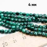 Малахит бусины, куб с огранкой, размер около 3,8-4 мм, цена за 23-24 шт (1/4 нити)