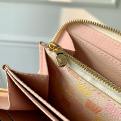 Louis Vuitton Zippy Wallet