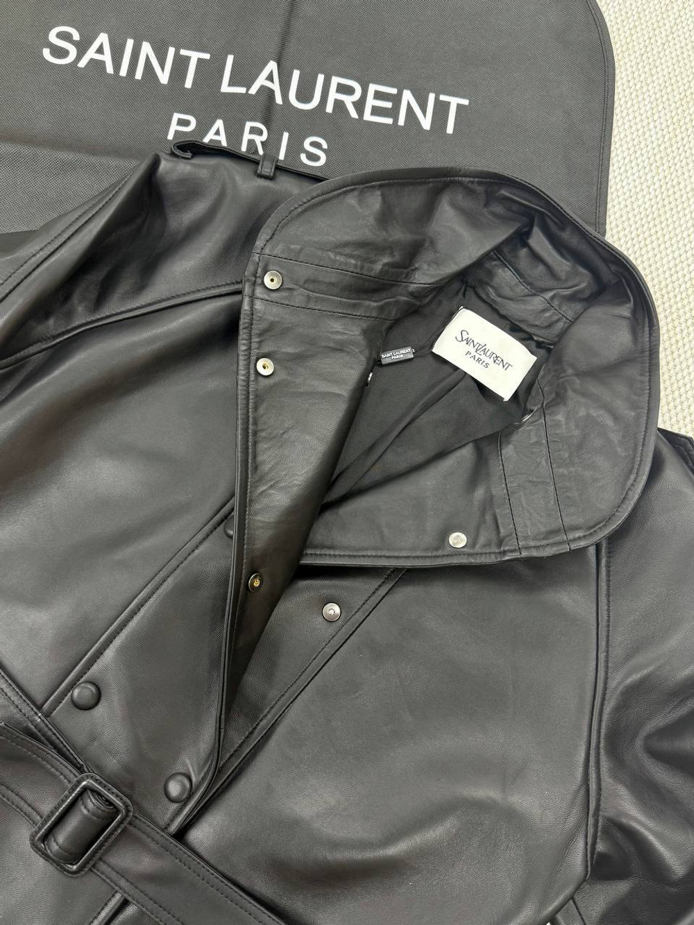 Кожаная куртка Yves Saint Laurent