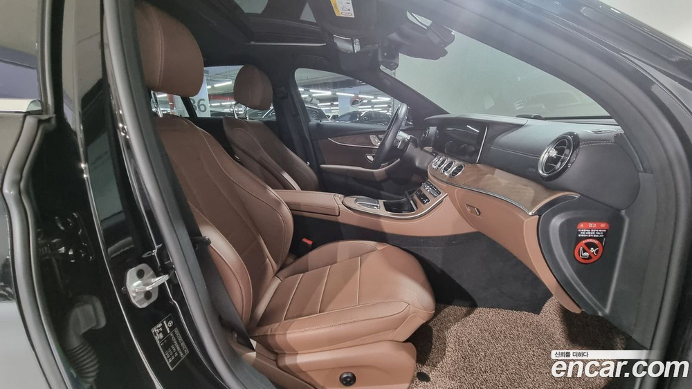 Mercedes-Benz E-Class W213 E220d 4MATIC Exclusive (12.2022)