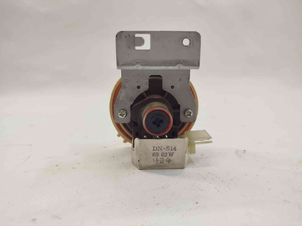 WF6520S9R кт244 Датчик уровня воды стиральной машины Samsung WF6520S9R кт244