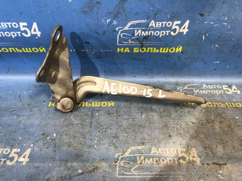 Петля капота правая TOYOTA SPRINTER 1992