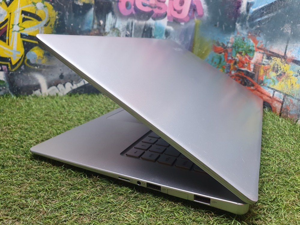 Ноутбук HAIER Celeron/4Gb/FHD