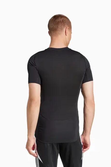 Термофутболка adidas Techfit SS - черный