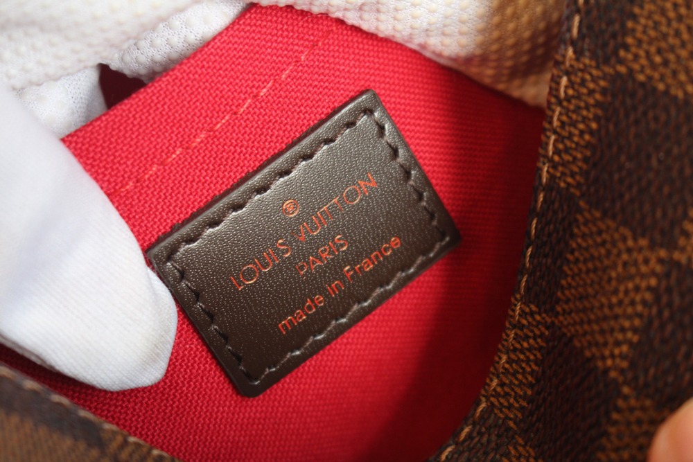 Louis Vuitton Favorite PM
