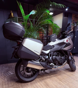 Honda NT1100D, 2025