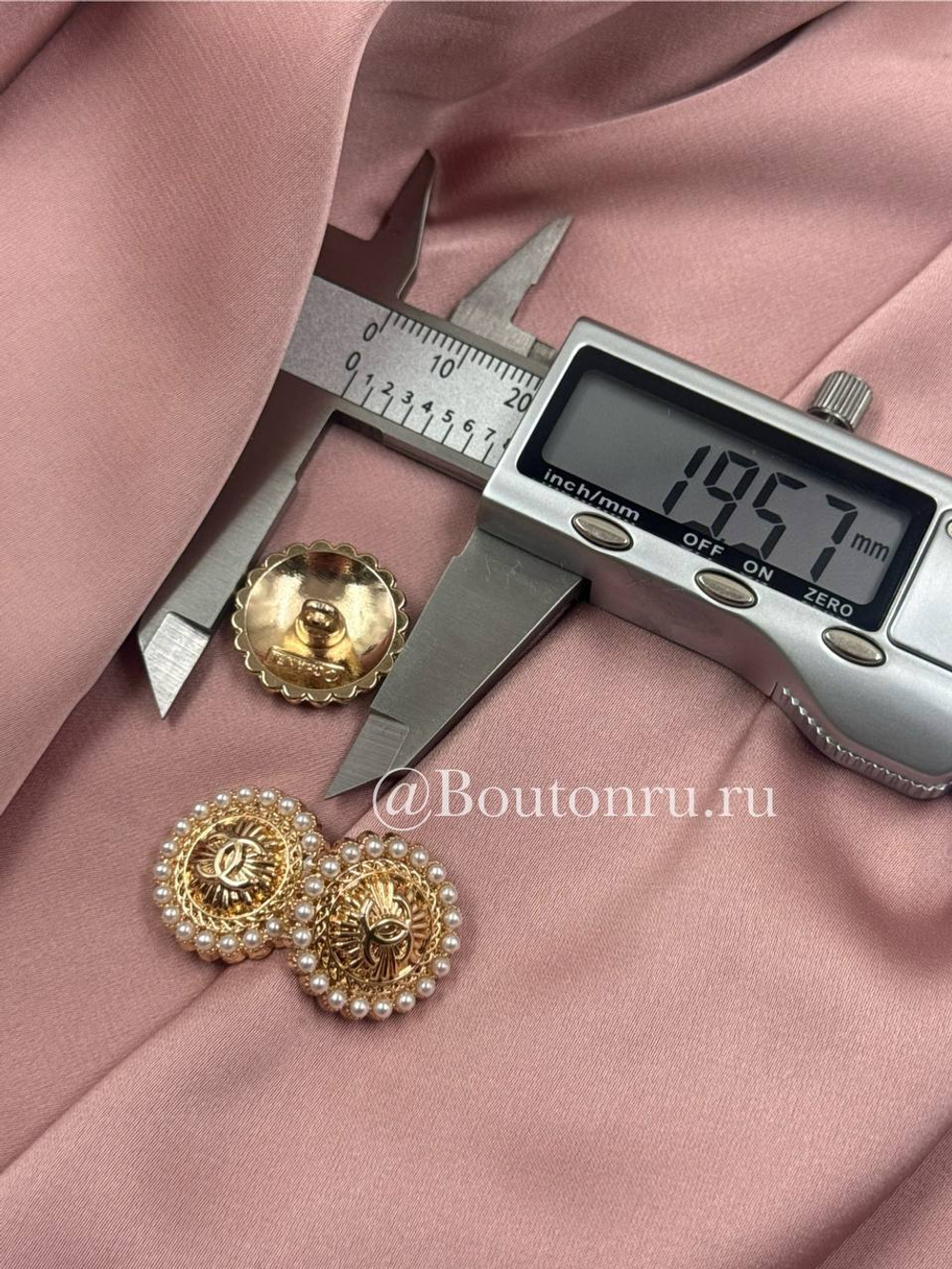 Пуговицы Шан. Золотые Жемчуг4 19,5 мм