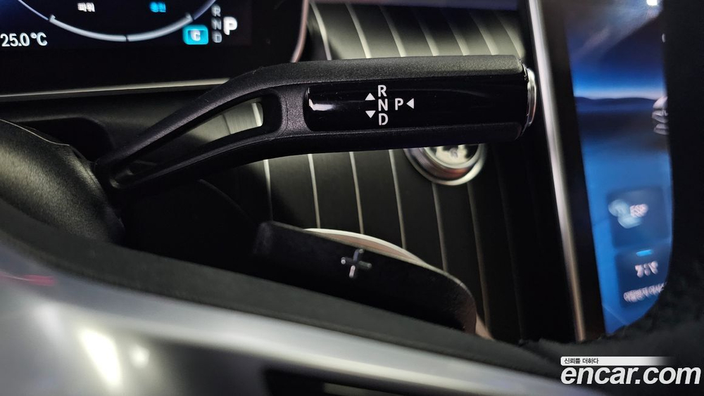 Mercedes-Benz C-Class W206 C300 4MATIC Avangarde (10.2023)