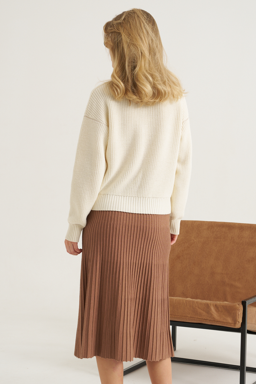 Джемпер бежевый