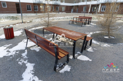 Стол парковый 02505
