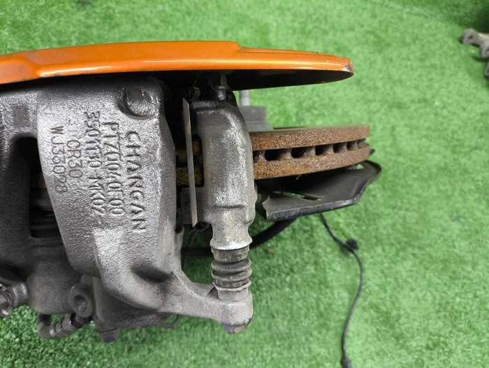 Кулак передний левый Changan Uni-K (2020-н.в.)