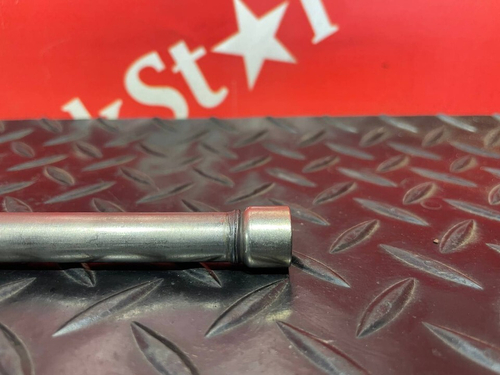 Штанга толкателя впускного клапана