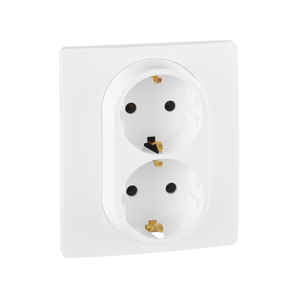 Розетка двойная с заземлением без шторок в сборе 16А 250В белый ETIKA Legrand