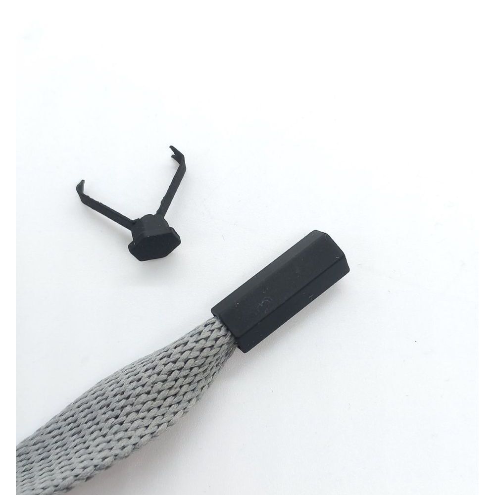наконечник для шнура шестигранник 20*7 черная резина