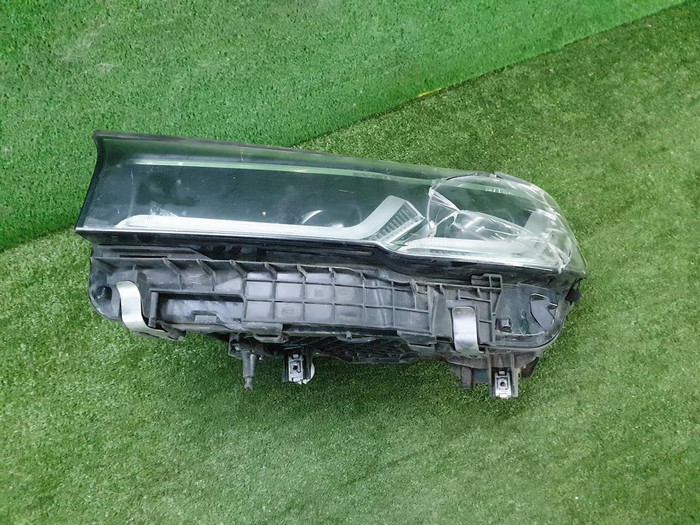 Фара левая BMW 5er G30 (2020-2023) LED