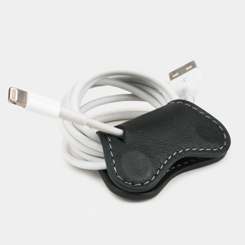 Чехол-держатель для наушников и проводов Papillon Easy из натуральной кожи теленка, черного цвета