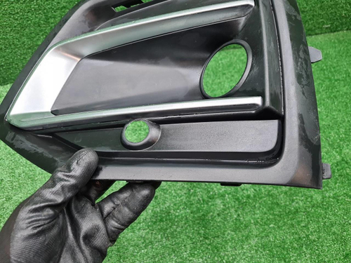 Накладка ПТФ левая Audi Q5 2 80A (2020-н.в.)