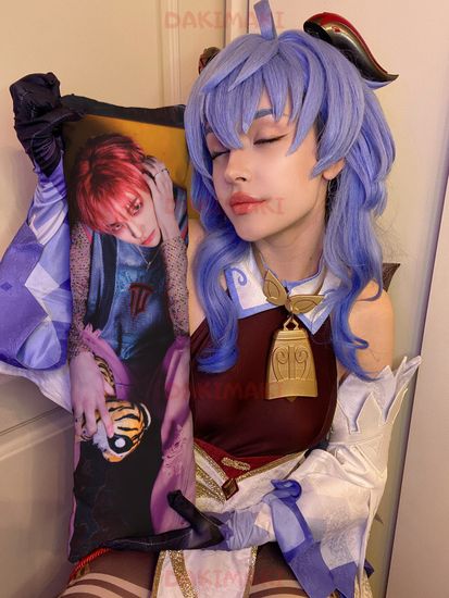 Мини дакимакура Хенджин из Стрей Кидс арт. M1115, 60х20 см