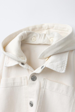 ZARA КУРТКА-РУБАШКА ИЗ САРЖИ СО СЪЕМНЫМ КАПЮШОНОМ, ЭКРЮ