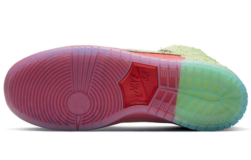 Кроссовки Nike Dunk Sb Pro Qs "Strawberry Cough"