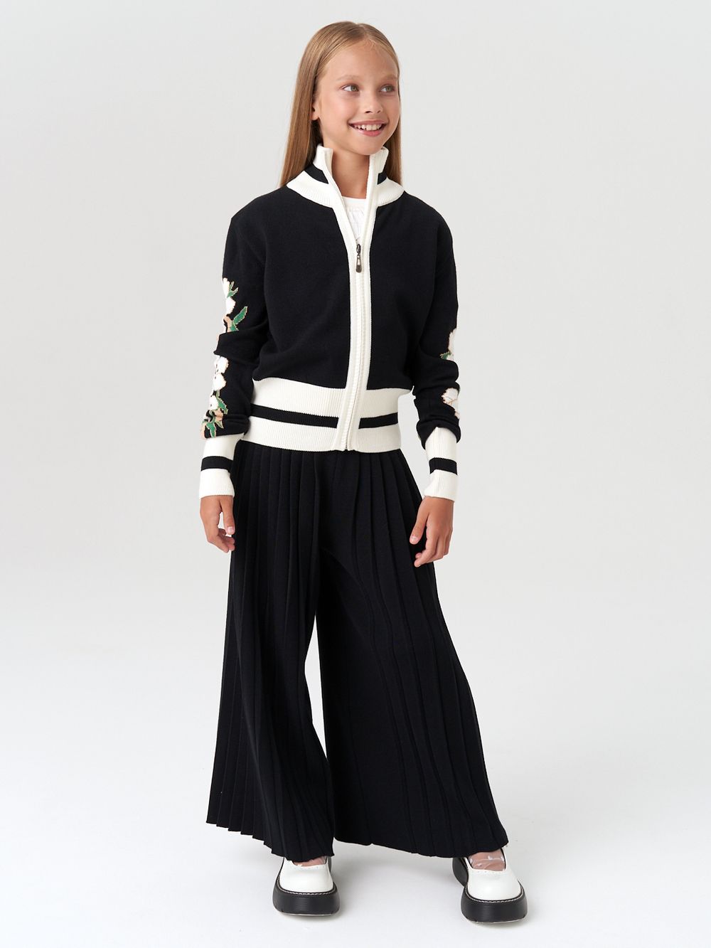 Кардиган для девочки на молнии в школу AT1070 черный