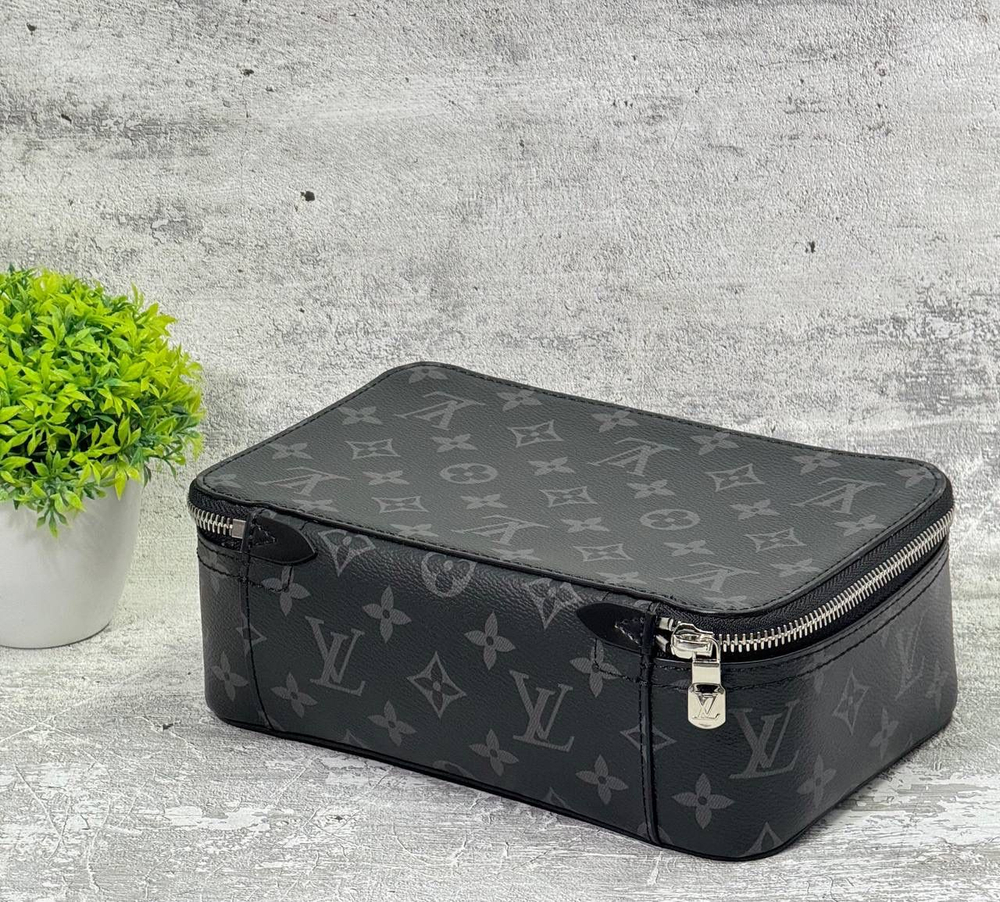 Несессер Louis Vuitton