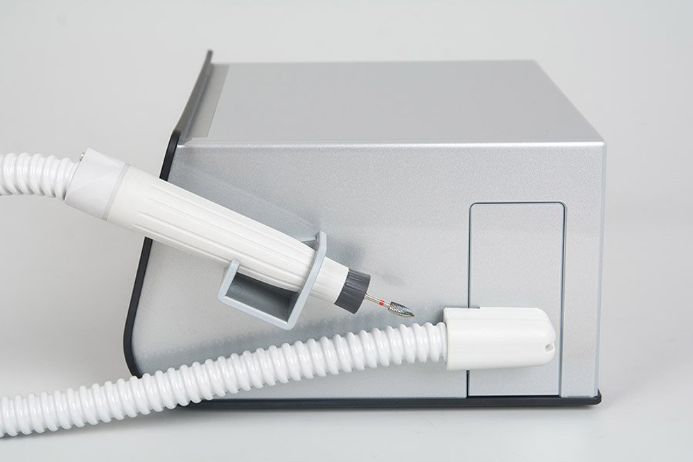 FeetLiner Prime - Педикюрный аппарат с пылесосом и подсветкой