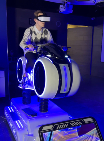 Аттракцион виртуальной реальности гонка Moto VR