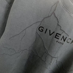 Футболка Givenchy