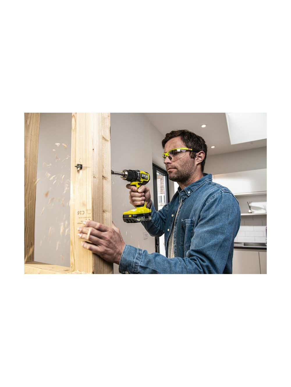 Бесщеточная дрель-шуруповерт Ryobi ONE+ HP RDD18C-220S 5133004980