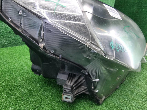 Фара правая Toyota Rav 4 CA40 (2012-2015) ксенон