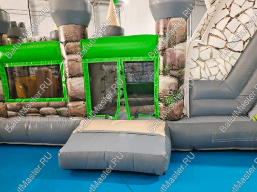 Надувная полоса препятствий "Лесной дворец"