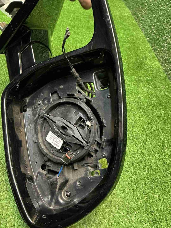 Зеркало правое BMW X6 F96 (2019-н.в.) 9 контактов