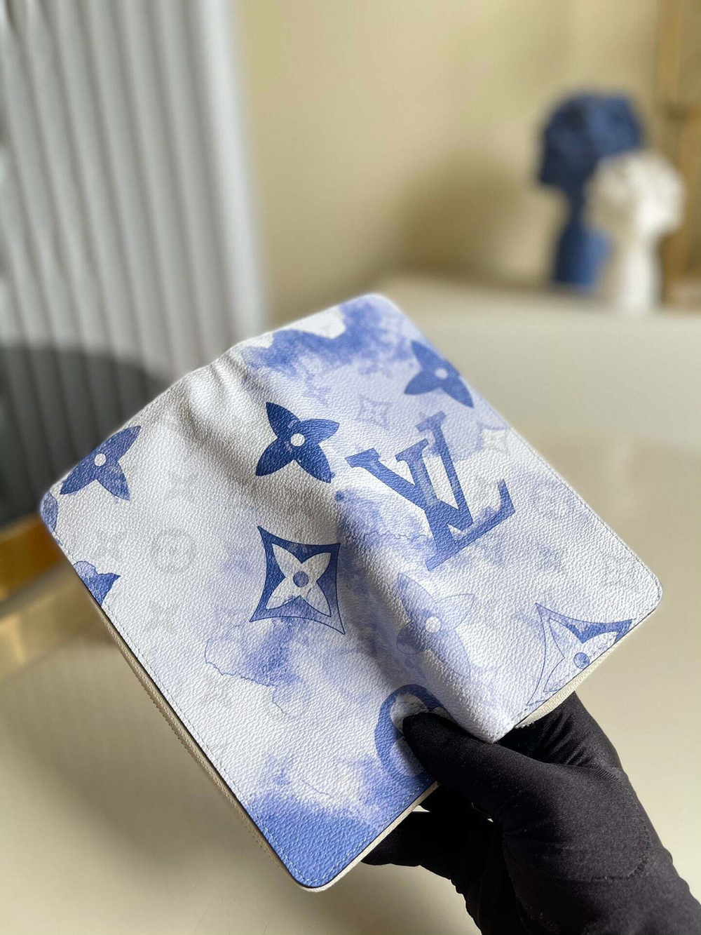 Louis Vuitton Zippy Vertical Wallet