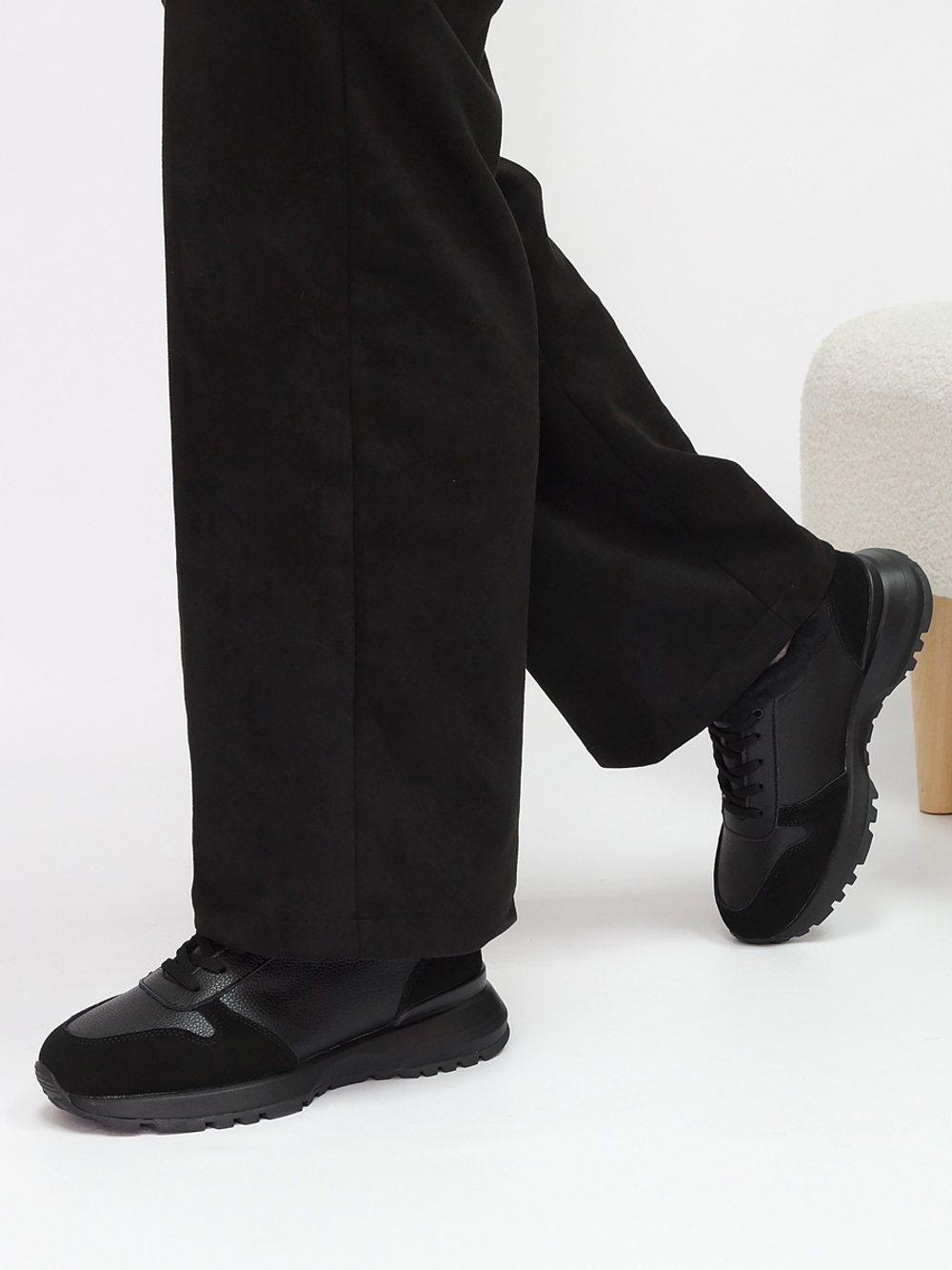 Кроссовки женские зимние