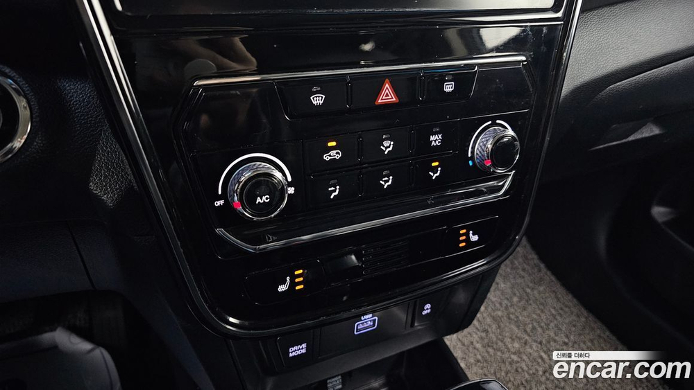 KG Mobility (Ssangyong) Very New Tivoli Дизель 1.6 2WD (11.2019)