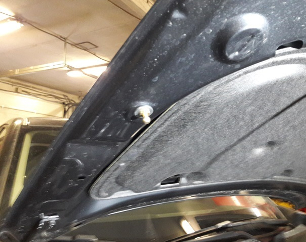 Упор (амортизатор) капота для Mazda CX5 (11-) Autoinnovation.08-07